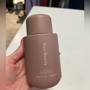 Rare Beauty Hydrating Body Lotion